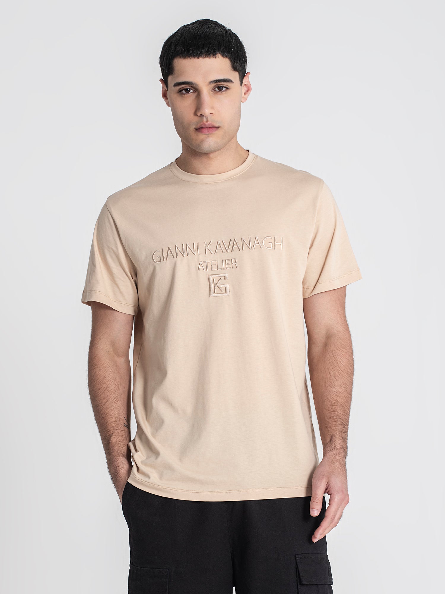 t-shirts / Beige Atelier Tee