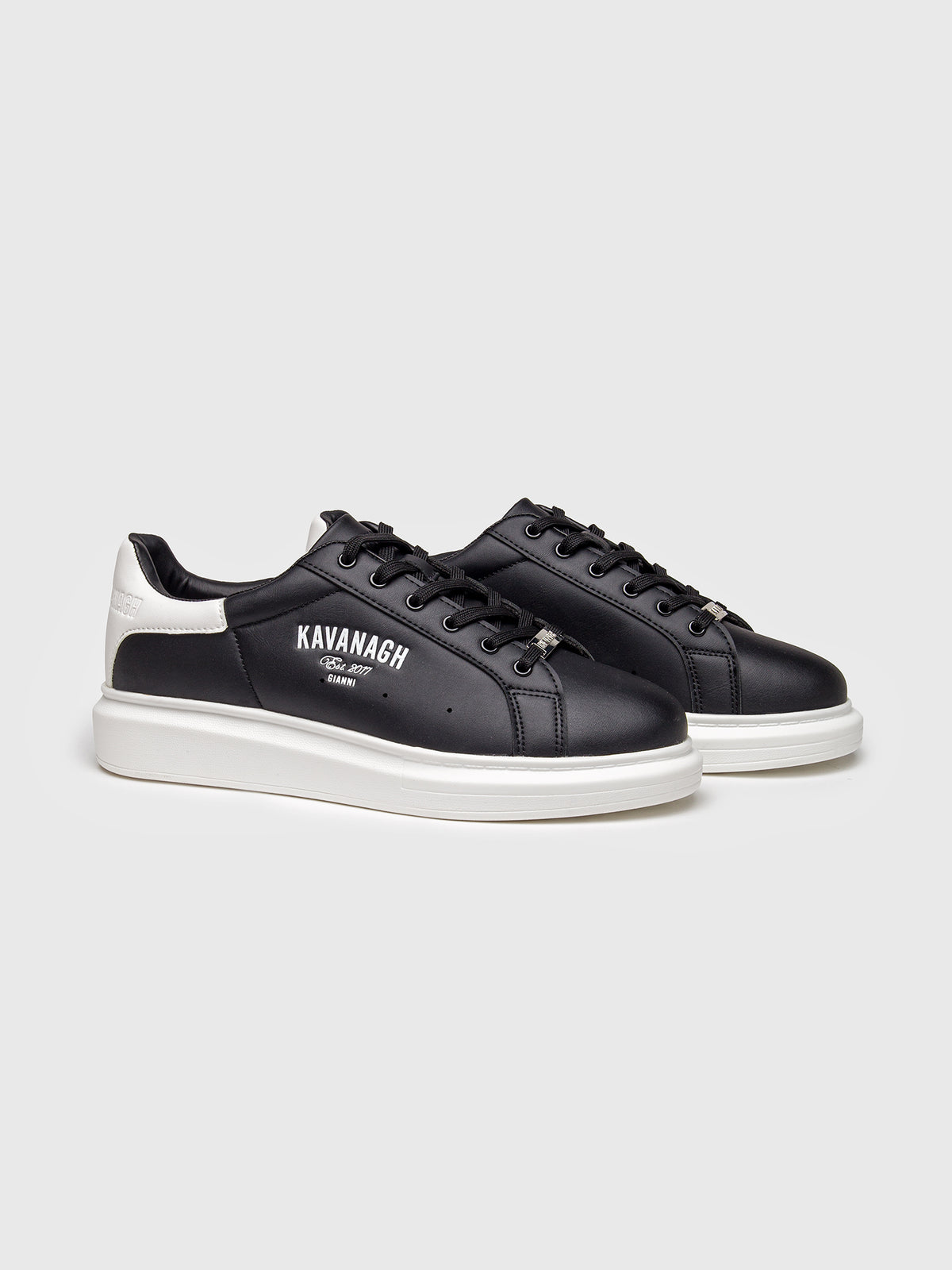 sneakers / Black Statement Upscale Sneakers