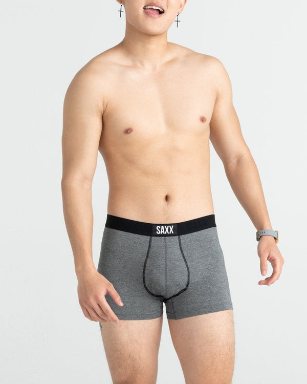 Front - Model wearing Vibe Trunk in Salt & Pepper